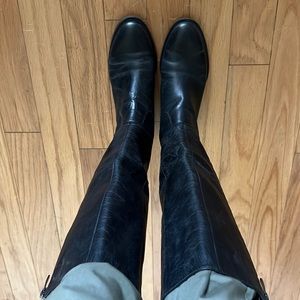 Leather boots by Enzo Angiolini